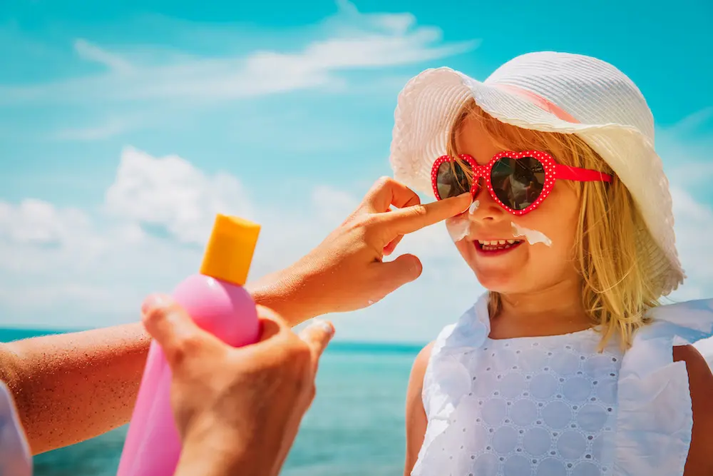 پیشگیری از آفتاب سوختگی با استفاده از کرم ضد آفتاب