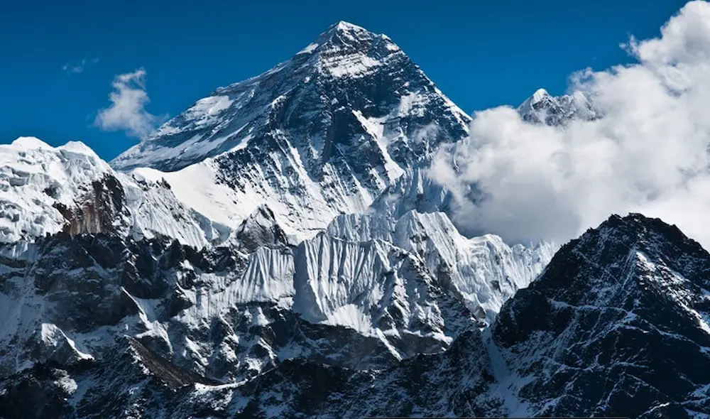 قله اورست بلند ترین قله جهان