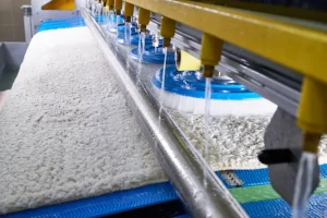 نحوه شستشوی انواع فرش ها در کارخانه قالیشویی