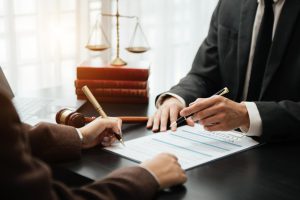 معرفی بهترین وکیل شیراز