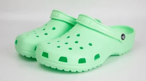 دلایل محبوبیت دمپایی کراکس