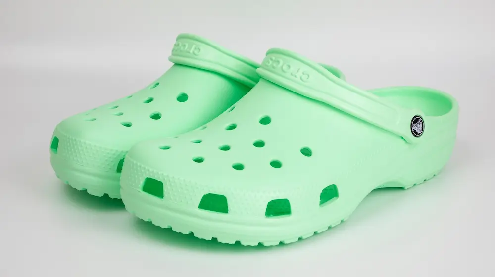 دلایل محبوبیت دمپایی کراکس