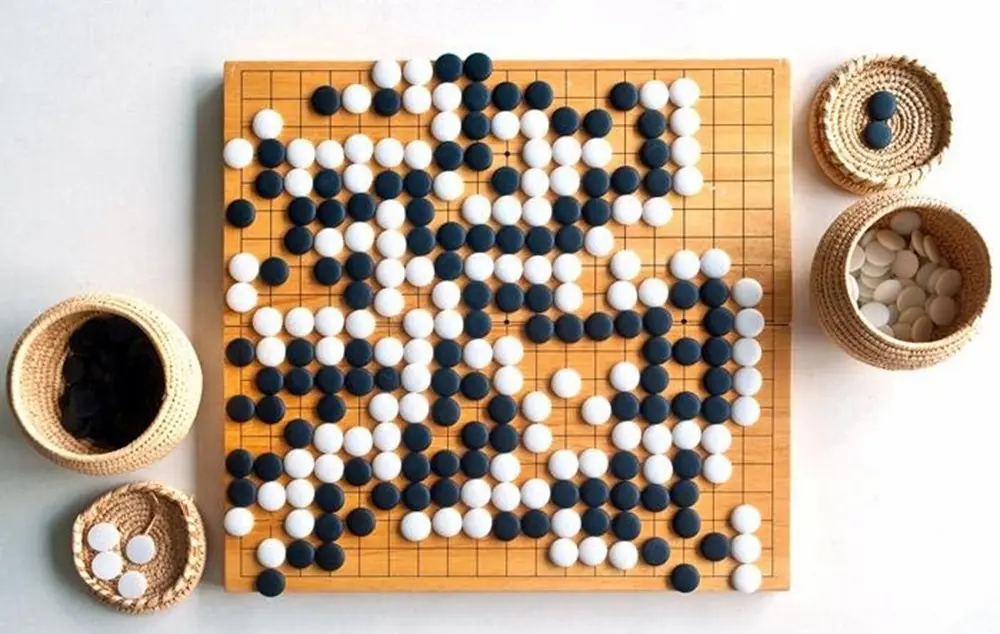 بازی گو چینی یکی از کهن ترین بازی های استراتژیک جهان