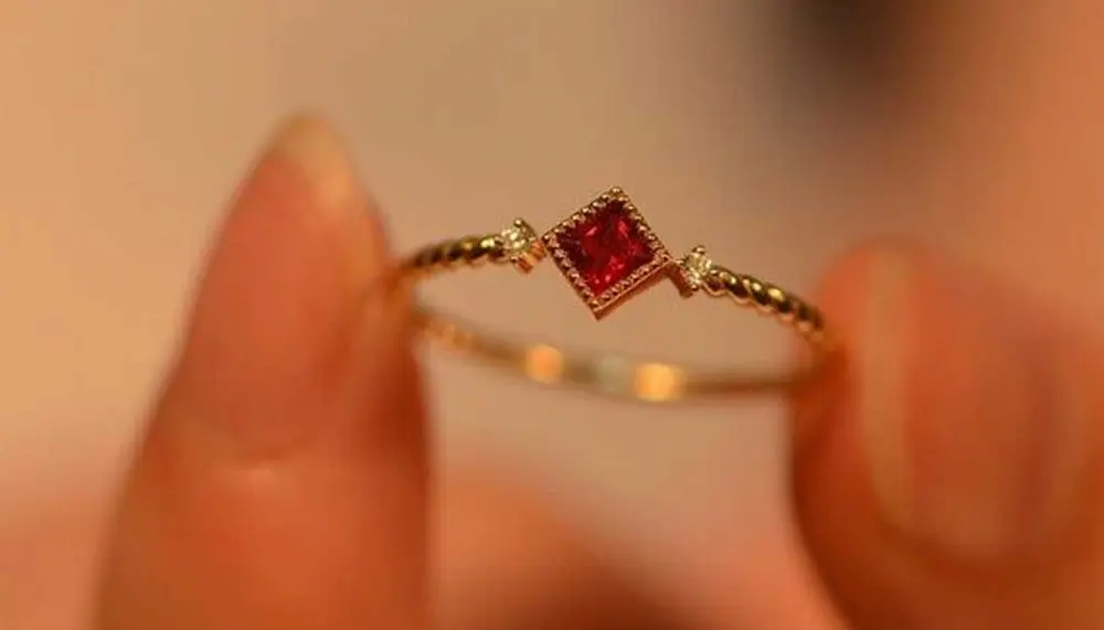 انگشتر یاقوت سرخ یکی از جذاب ترین و محبوب ترین جواهر دنیا 